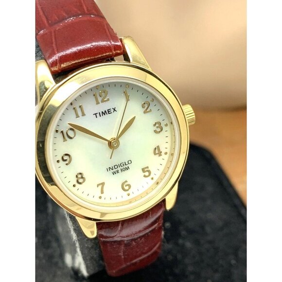 Timex Women's Watch T21693 Indiglo Quartz Mother of Pearl Burgundy Leath… - Picture 13 of 14
